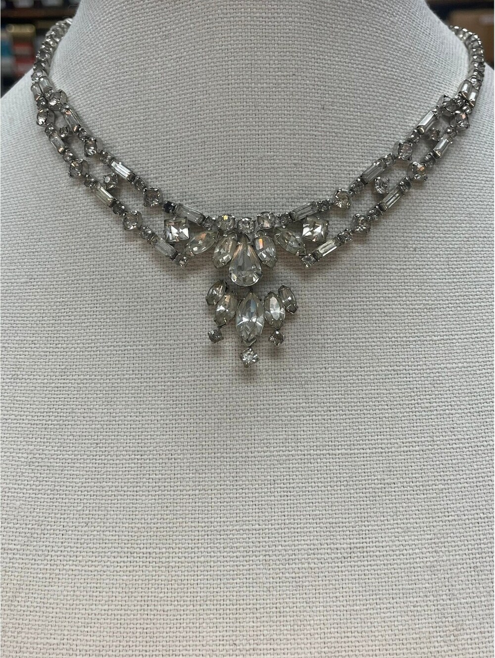 Vintage 1950’s rhinestone formal/prom necklace